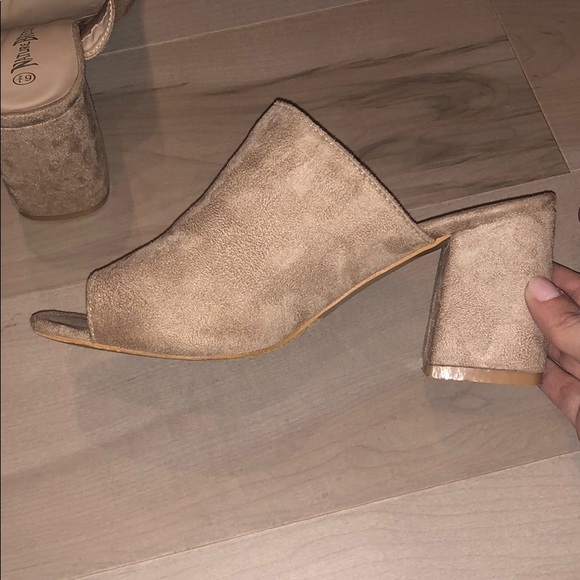 Nature Breeze Shoes - Nature Breeze Mules 6.5